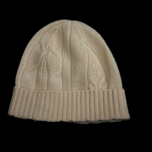 Women’s Ivory Arlotta Cashmere Beanie - Picture 1 of 4